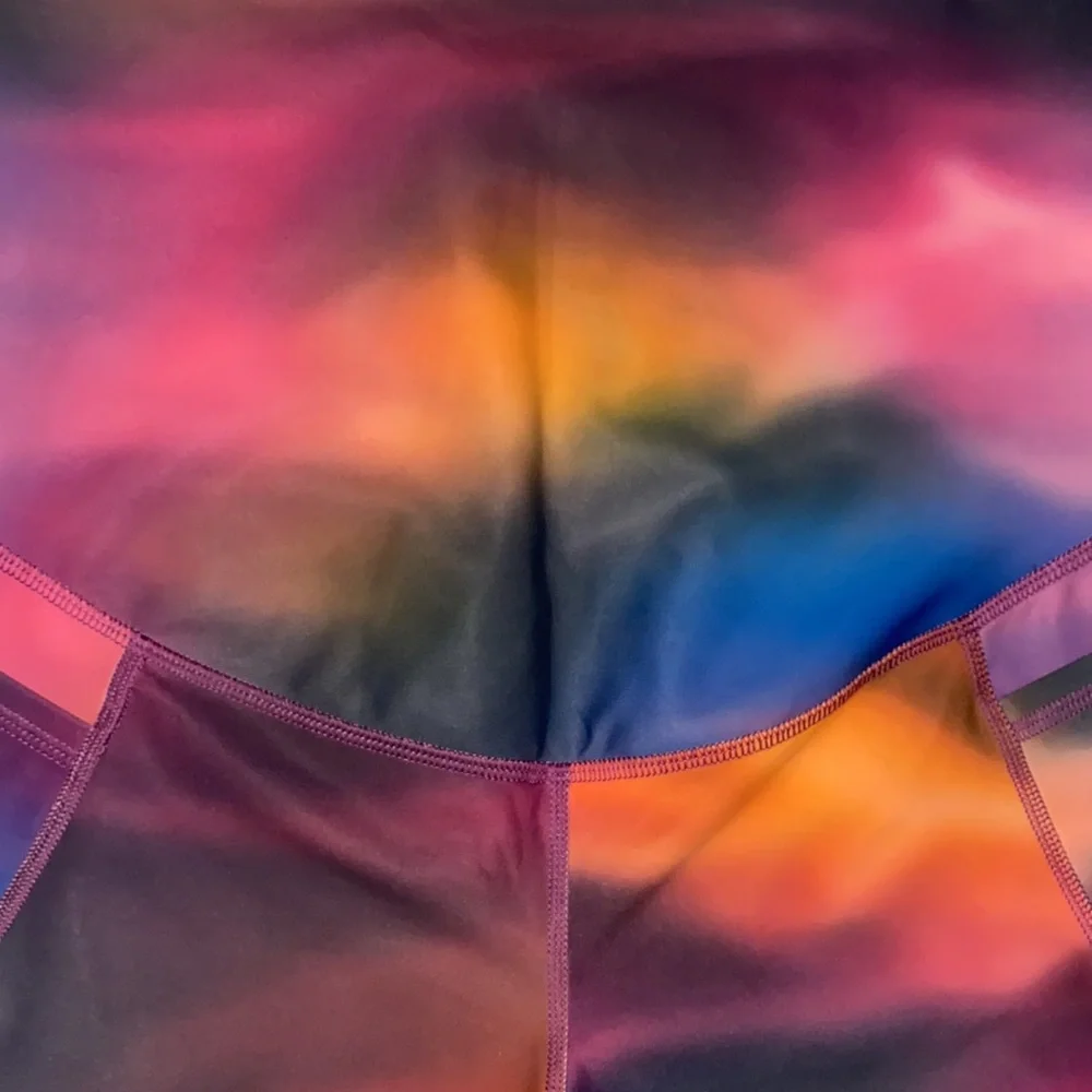 Old navy Maternity PowerSoft 7/8 Leggings Size: Medium - Picture 2 of 3